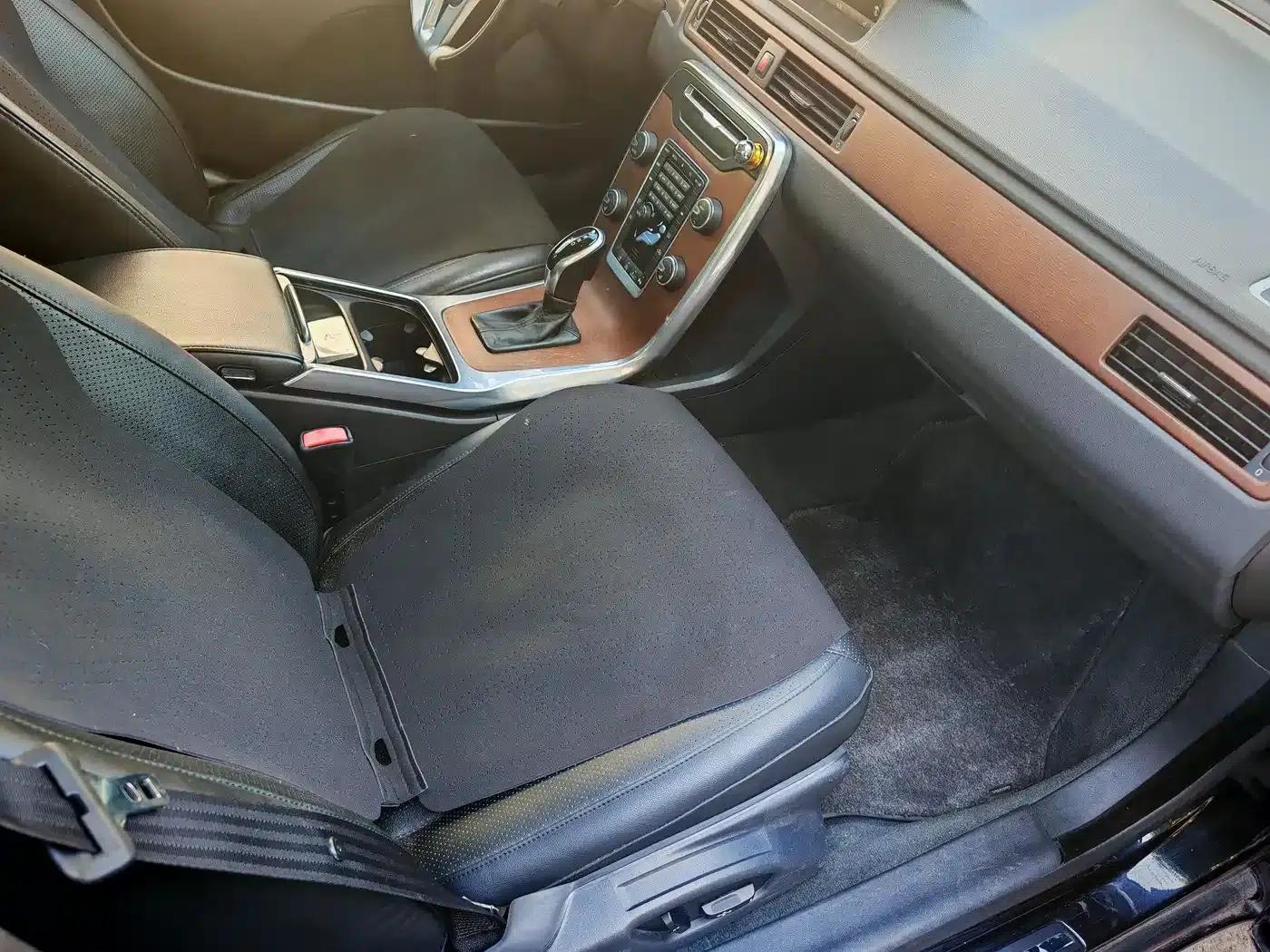 2015 Volvo S80L 2.0T T5 Smart Edition — миниатюра 10