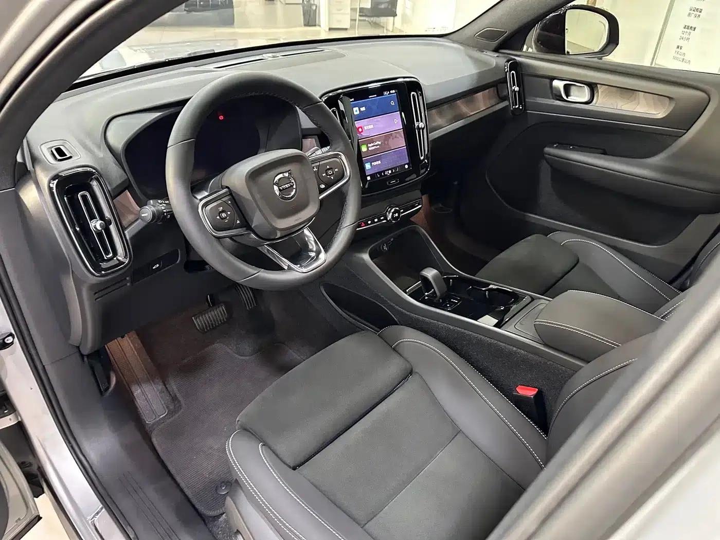 2023 Volvo C40 Long Range Edition — миниатюра 11