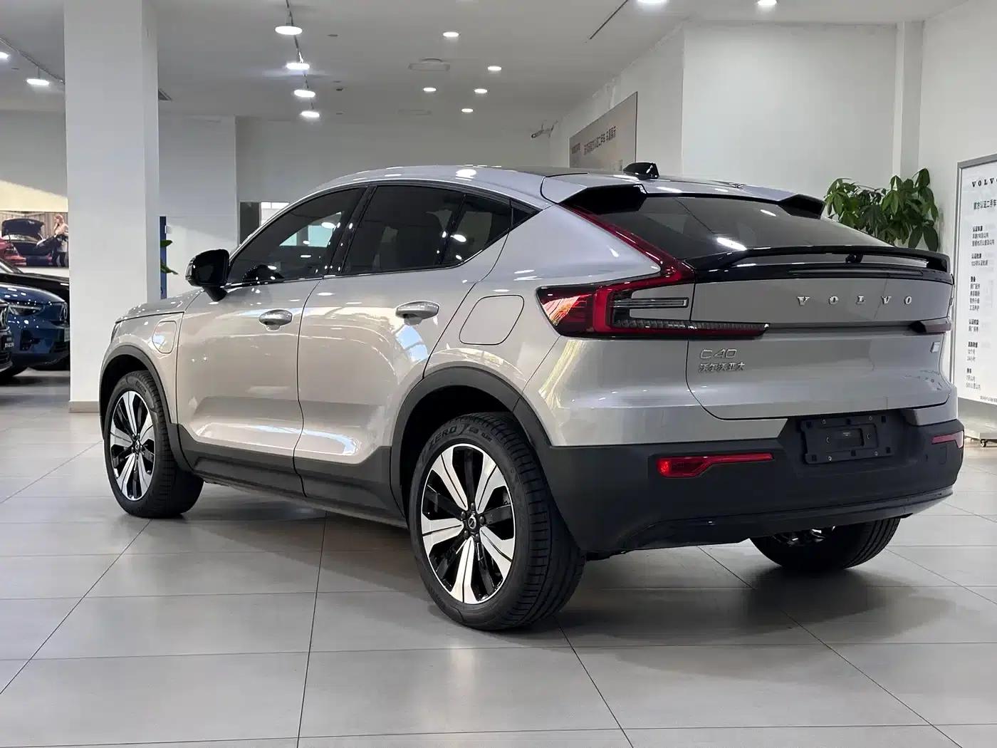 2023 Volvo C40 Long Range Edition — миниатюра 7