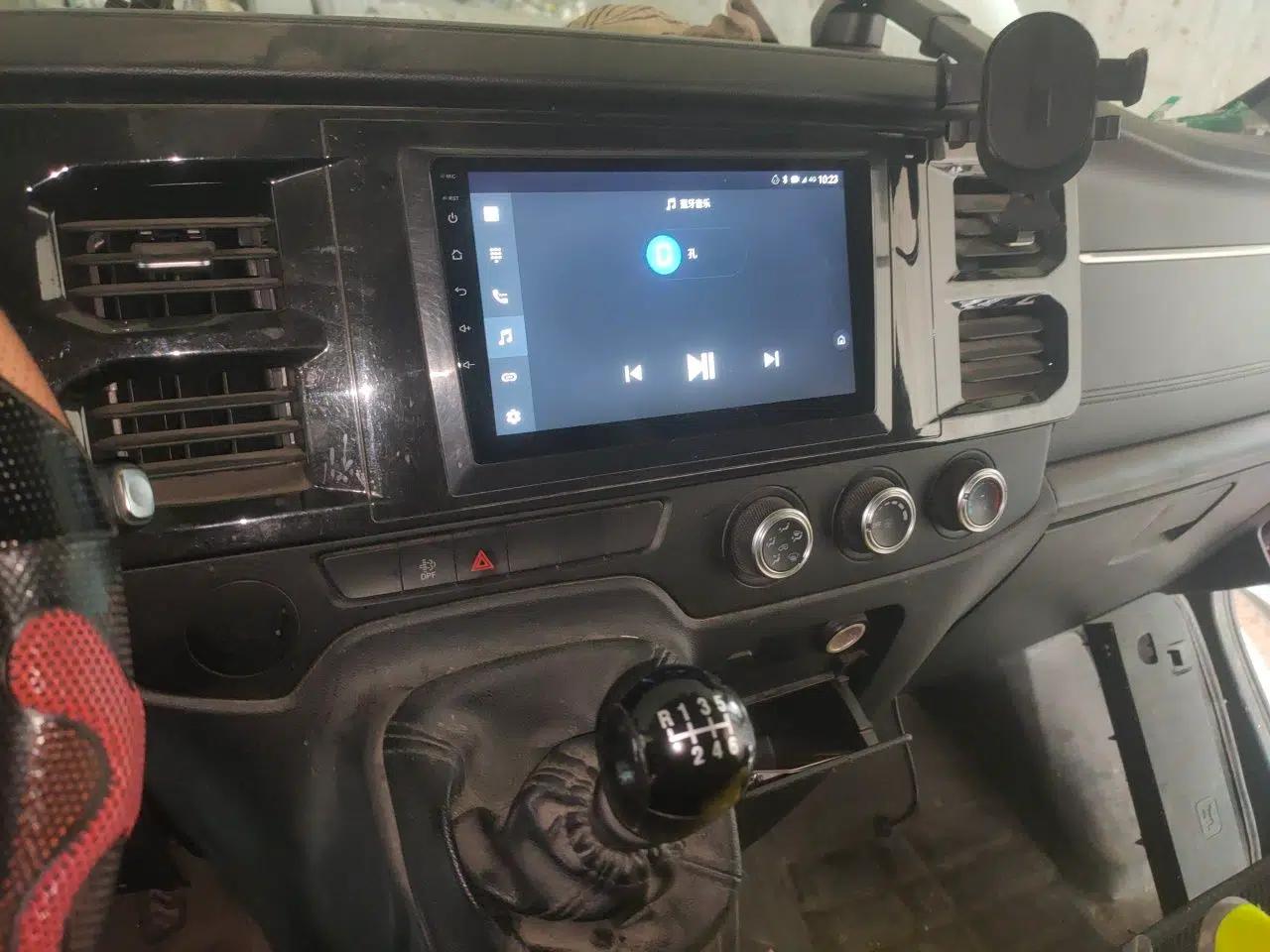 JMC Fushun 2022 2.0T Manual Van with Mid-Roof High Roof and 3 Seats — миниатюра 14