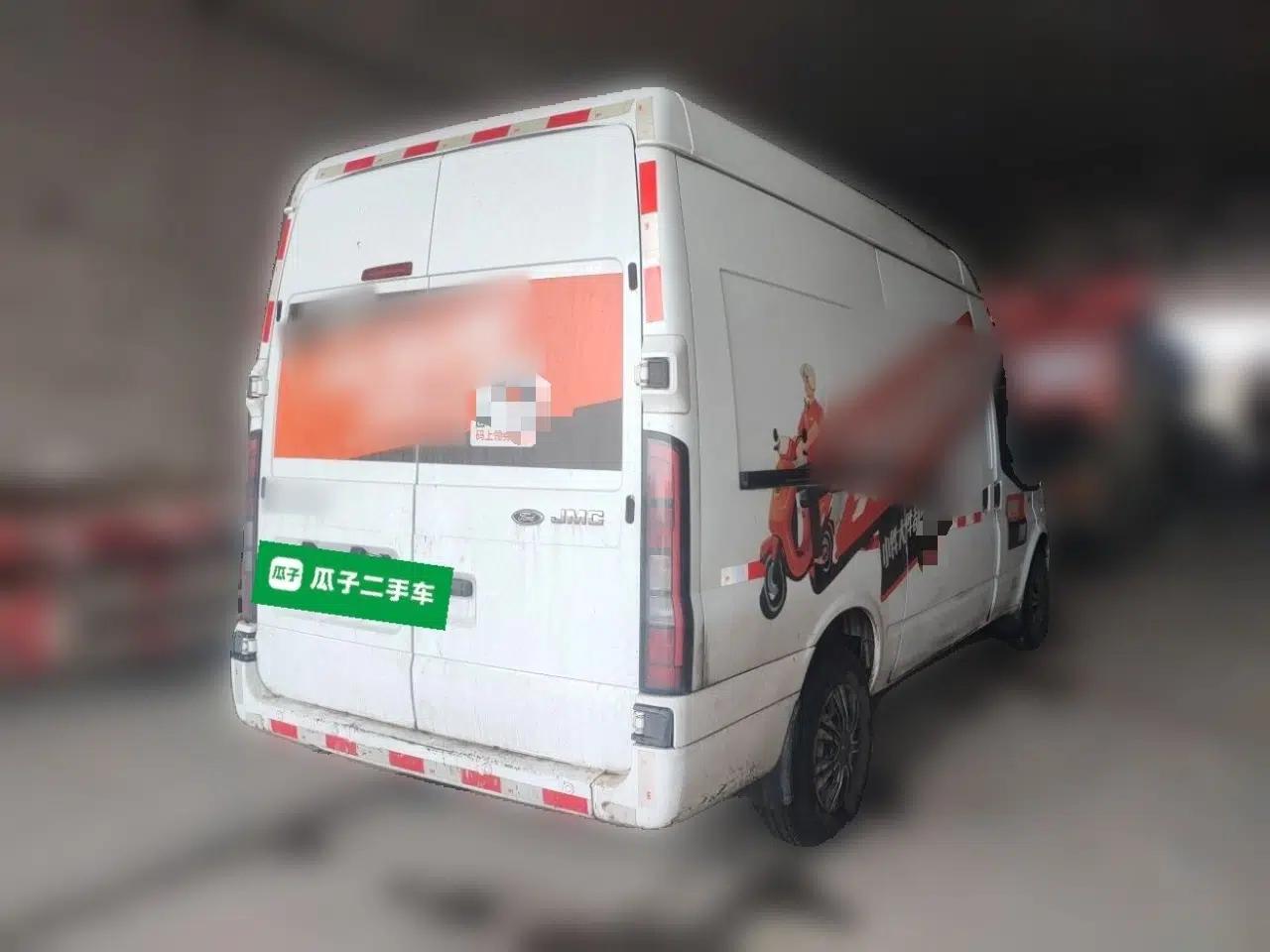 JMC Fushun 2022 2.0T Manual Van with Mid-Roof High Roof and 3 Seats — миниатюра 6