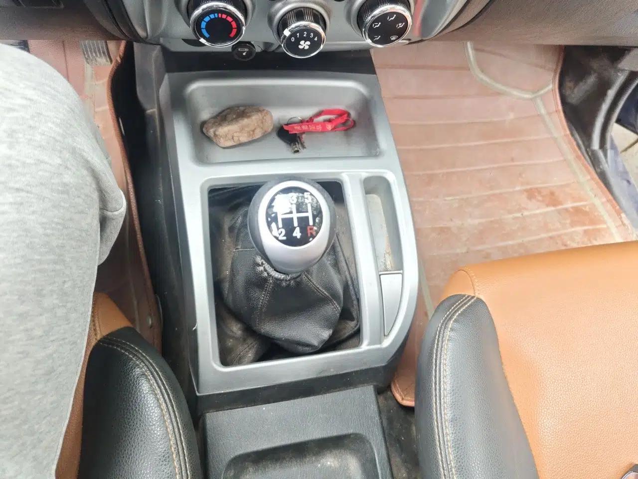 JMC Baodian 2016 2.8T New Value-Added Diesel Two-Wheel Drive Standard Version JX493ZLQ4G — миниатюра 15