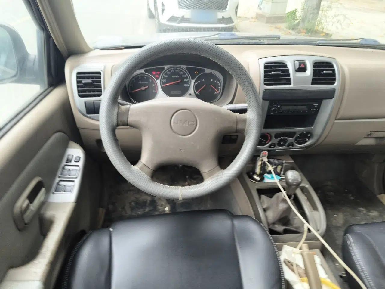 JMC Baodian 2013 2.8T Two-Wheel-Drive Diesel Comfort Value Edition — миниатюра 11