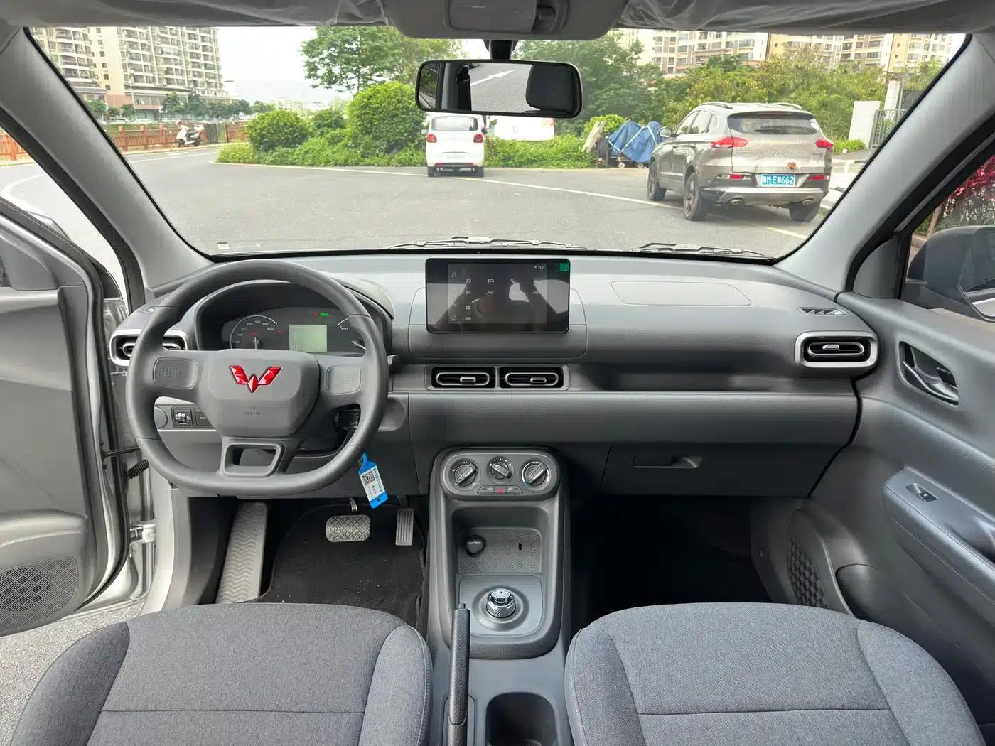 Wuling Hongguang New Energy 2024 Pure Electric Version 300KM Standard Edition — миниатюра 5