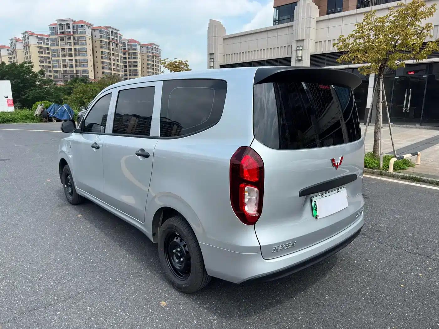 Wuling Hongguang New Energy 2024 Pure Electric Version 300KM Standard Edition — миниатюра 7