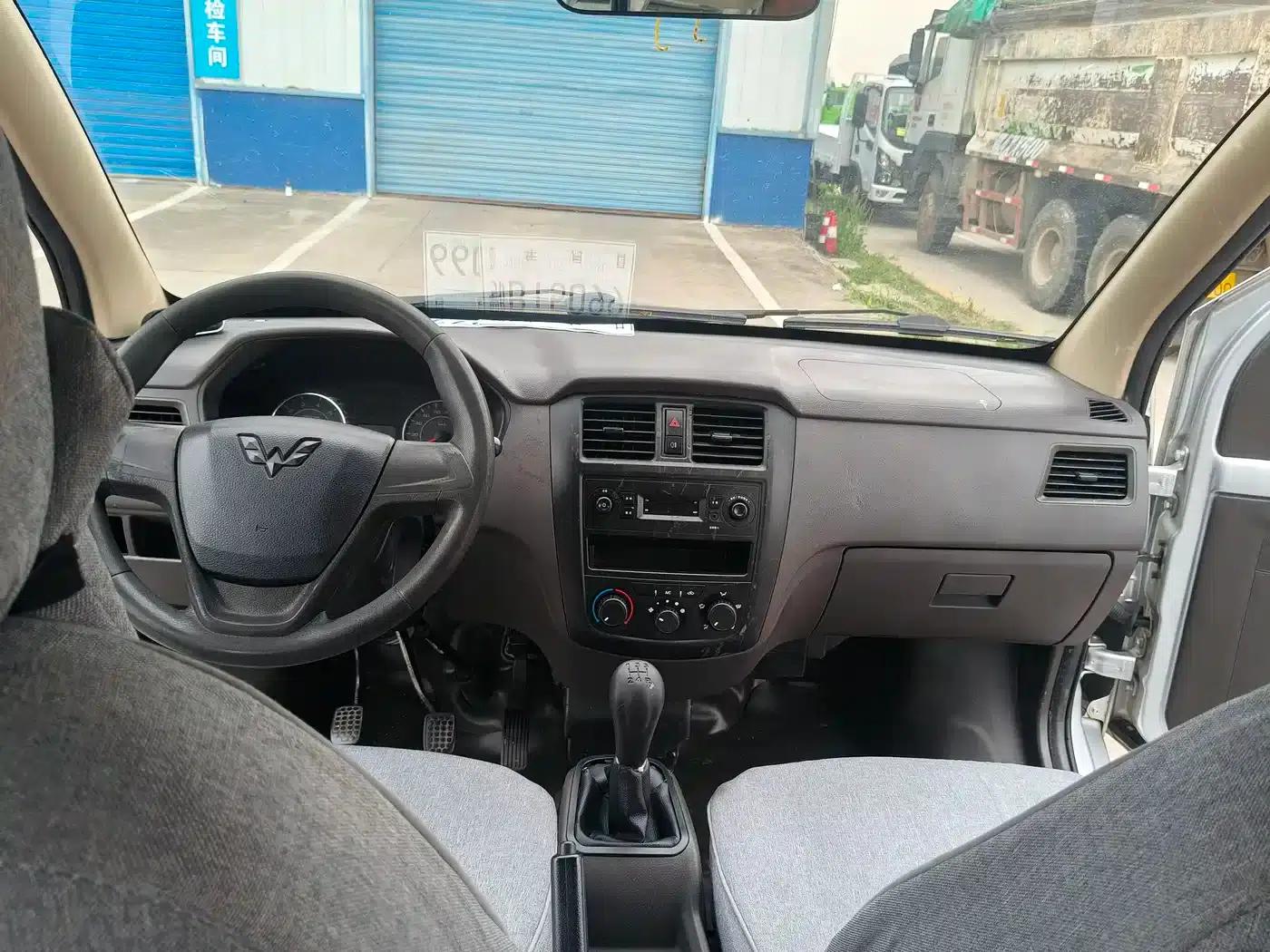 Wuling Rongguang S 2021 1.2L Standard Air Conditioning 5-Seater LSI — миниатюра 13