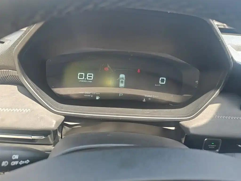 Wuling Xingchi 2022 1.5L CVT Enjoy Edition — миниатюра 11