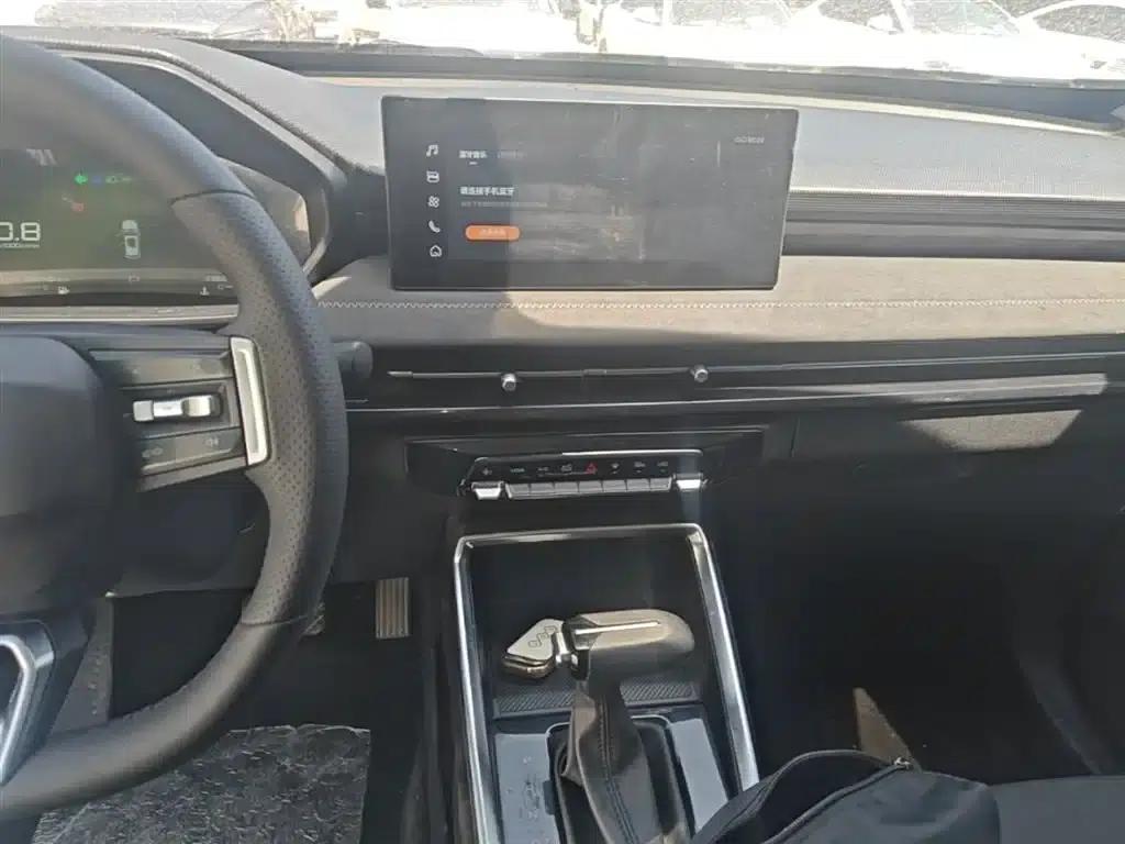 Wuling Xingchi 2022 1.5L CVT Enjoy Edition — миниатюра 12