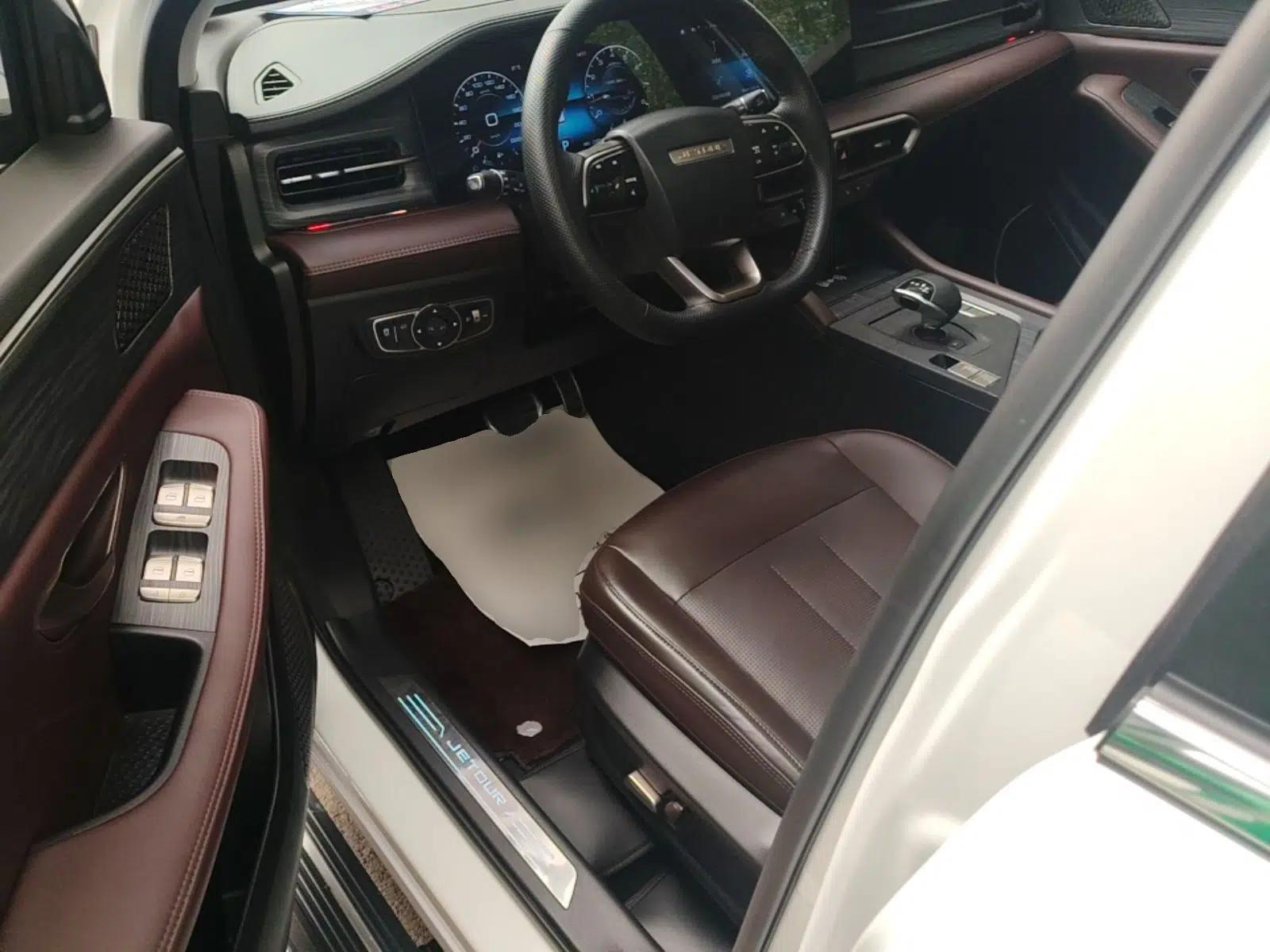 JETOUR X90 PLUS 2024 1.6TD DCT Villa PRO 7-Seater — миниатюра 19