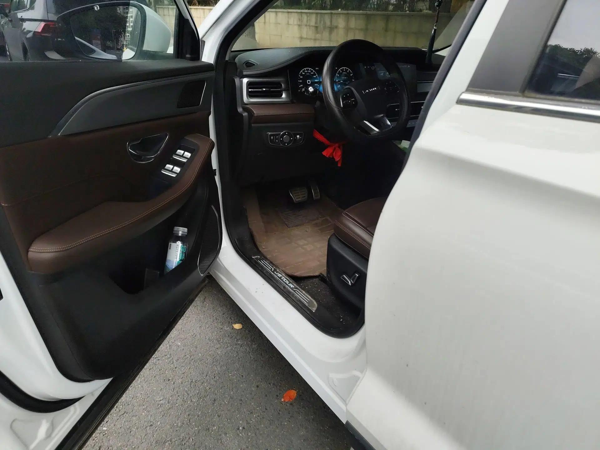 JETOUR X90 PLUS 2021 1.6TD DCT Villa 7-Seater — миниатюра 19