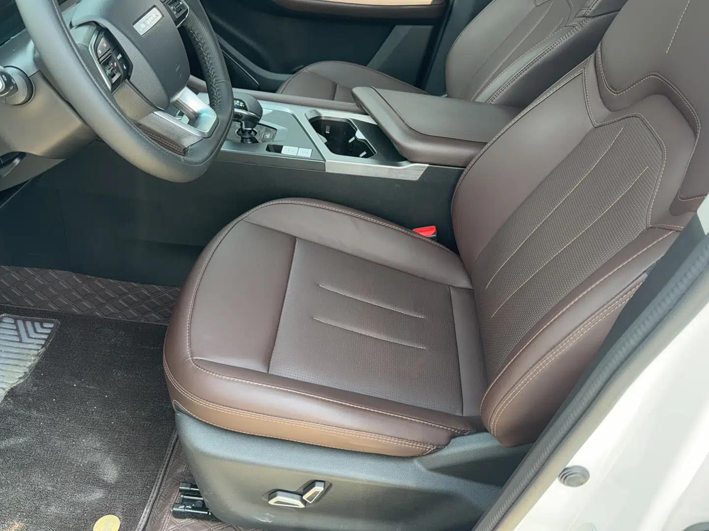 JETOUR X90 PLUS 2023 1.6TD DCT Villa 7-Seater — миниатюра 16