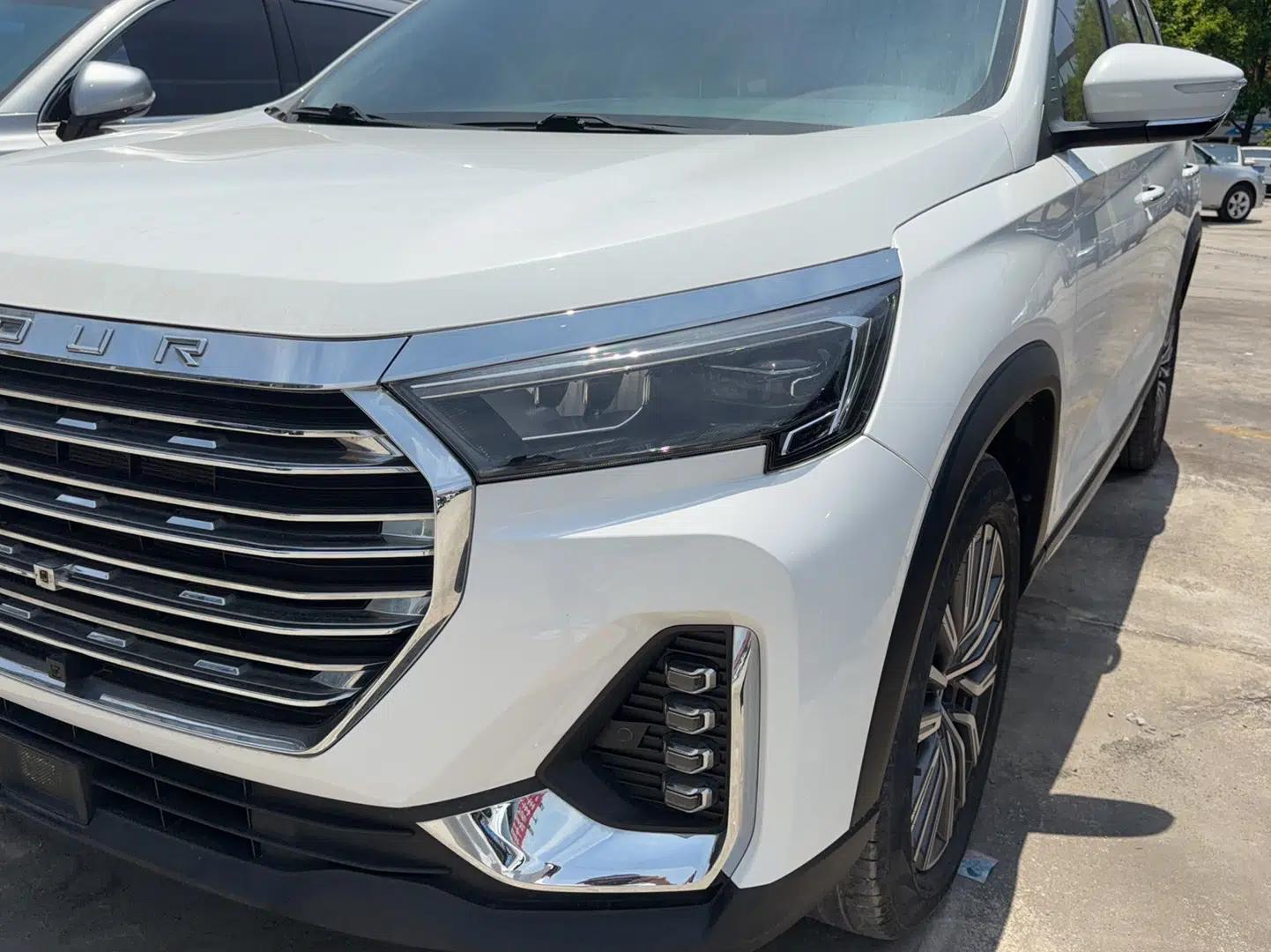 JETOUR X90 PLUS 2023 1.6TD DCT Villa 7-Seater — миниатюра 23