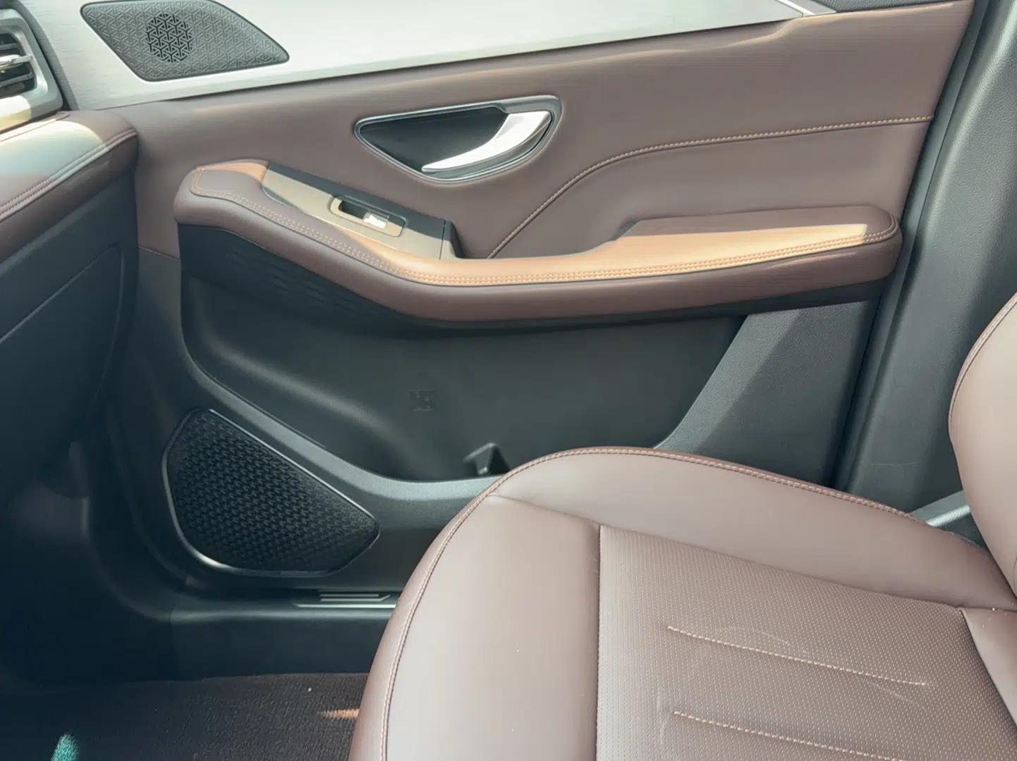 JETOUR X90 PLUS 2023 1.6TD DCT Villa 7-Seater — миниатюра 28