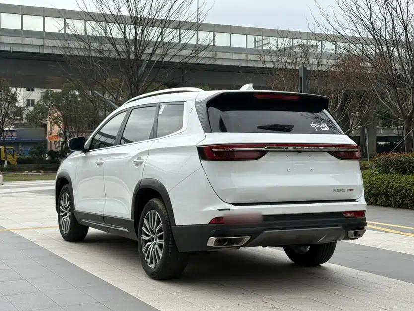 JETOUR X90 PLUS 2023 1.6TD DCT Villa 7-Seater — миниатюра 6