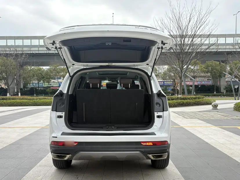 JETOUR X90 PLUS 2023 1.6TD DCT Villa 7-Seater — миниатюра 9