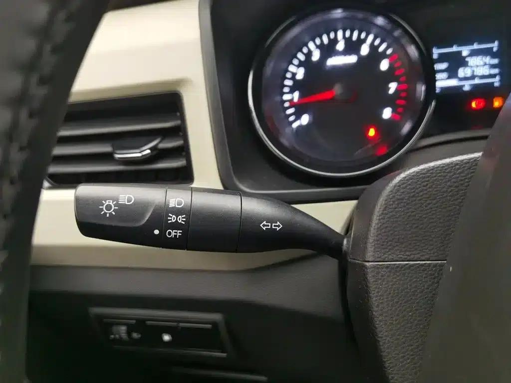 Wuling Journey 2021 1.5T Manual Comfort Model — миниатюра 21