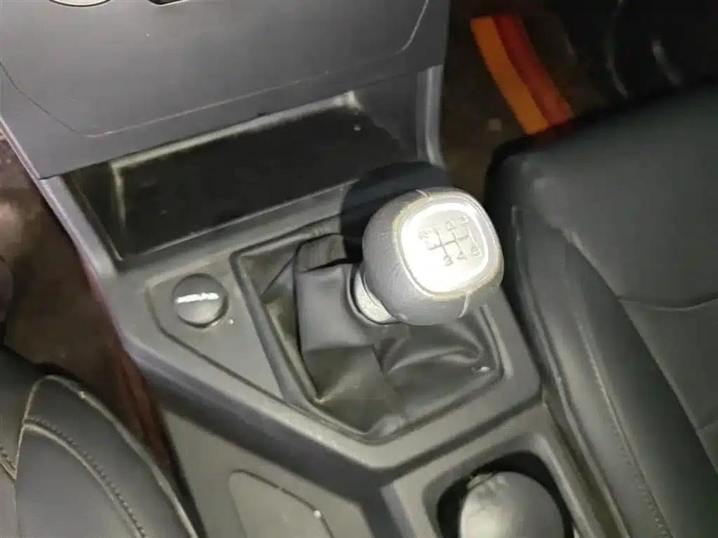 Wuling Journey 2021 1.5T Manual Comfort Model — миниатюра 14