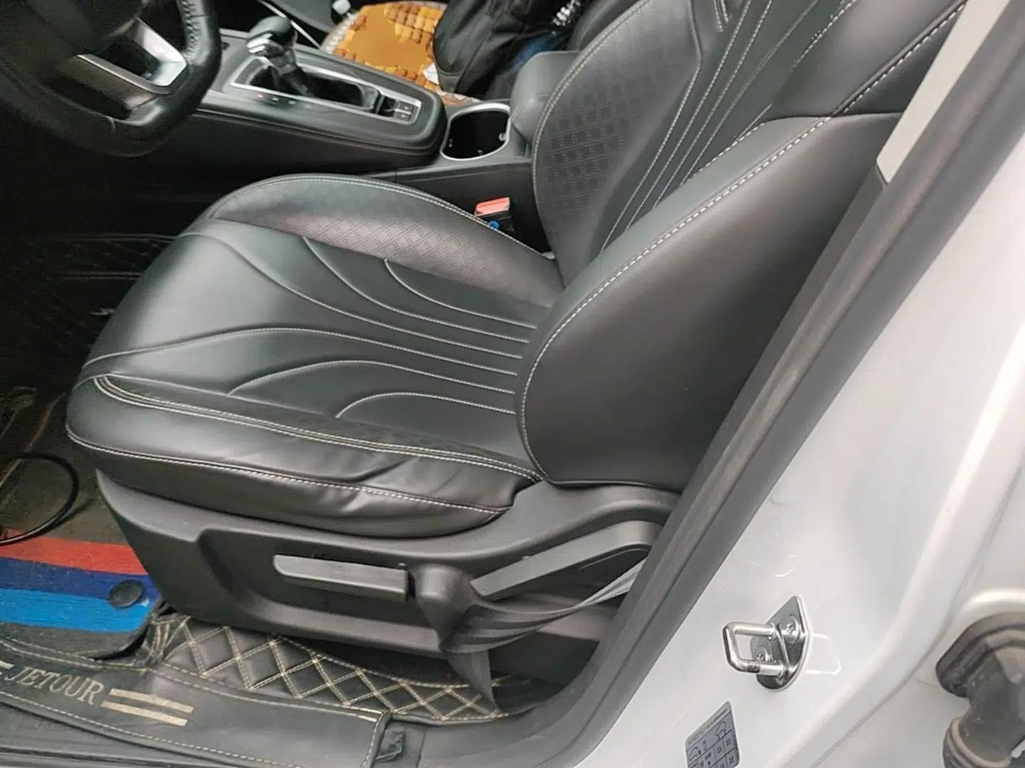 JETOUR X70M 2021 1.5T DCT Prestige Partner Model 5 Seats — миниатюра 18