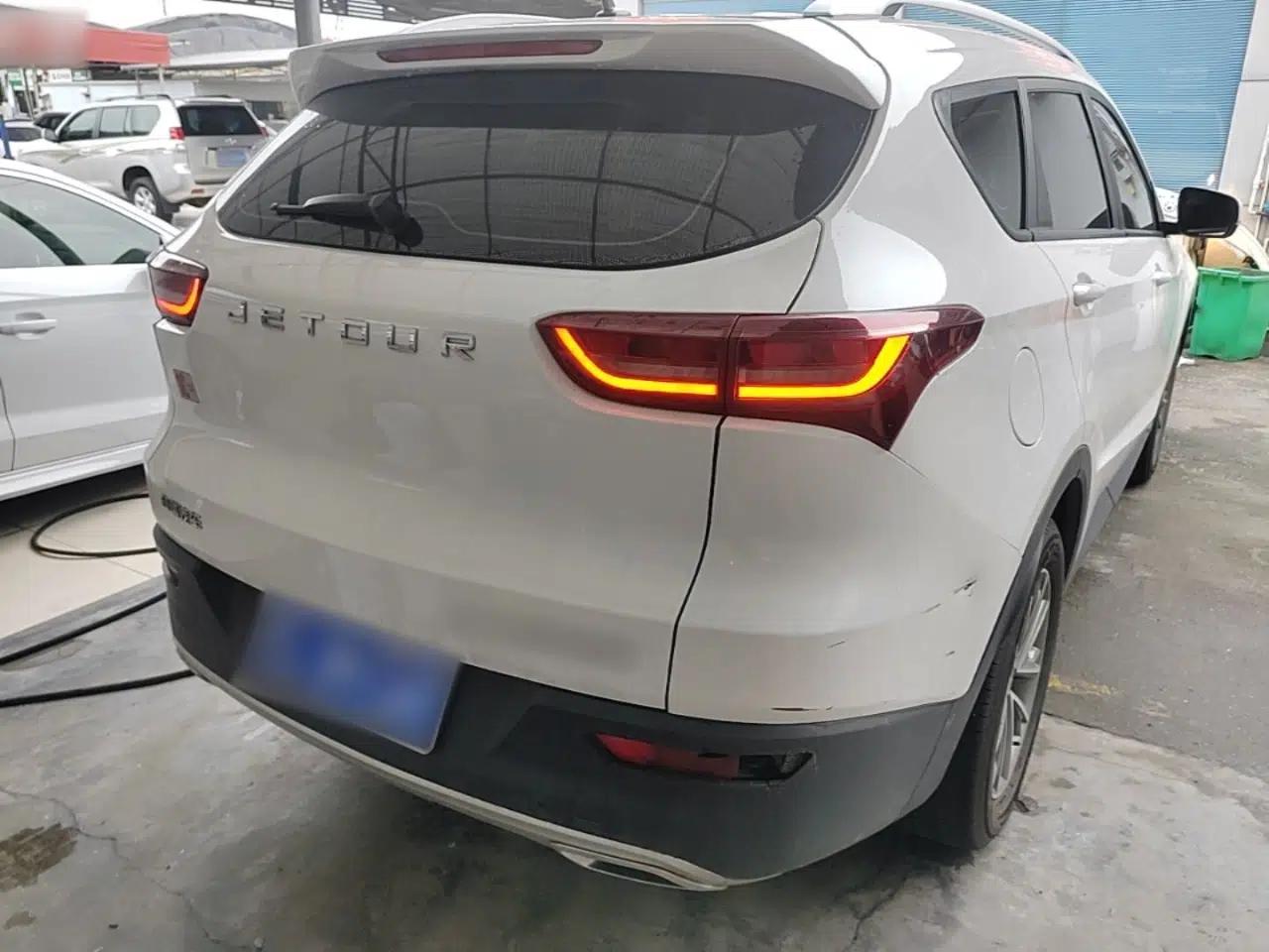 JETOUR X70M 2021 1.5T DCT Prestige Partner Model 5 Seats — миниатюра 6
