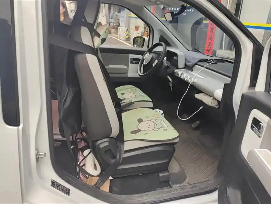 Wuling Air ev Clear Sky 2023 Two-Seat Standard Edition — миниатюра 8