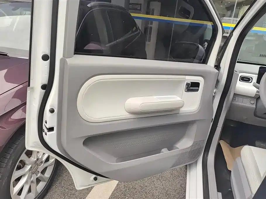 Wuling Air ev Clear Sky 2023 Two-Seat Advanced Edition — миниатюра 7