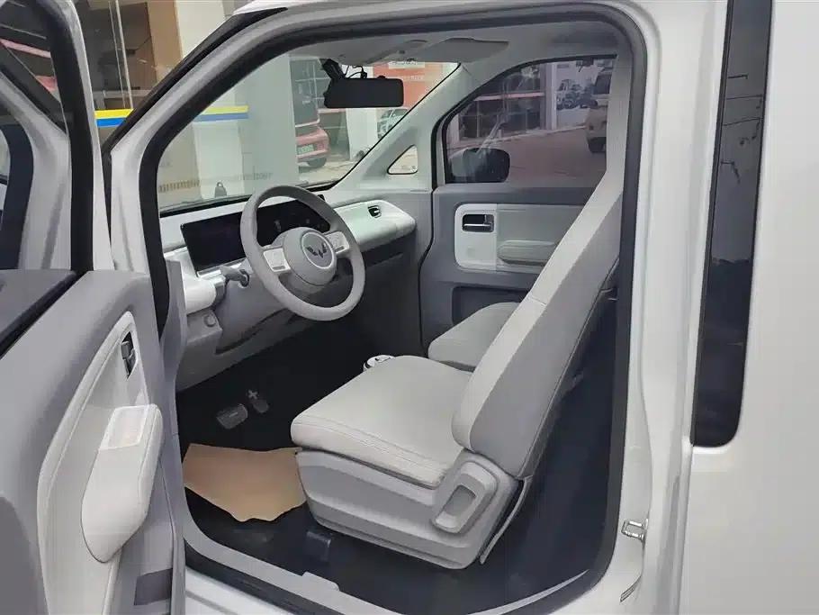 Wuling Air ev Clear Sky 2023 Two-Seat Advanced Edition — миниатюра 9