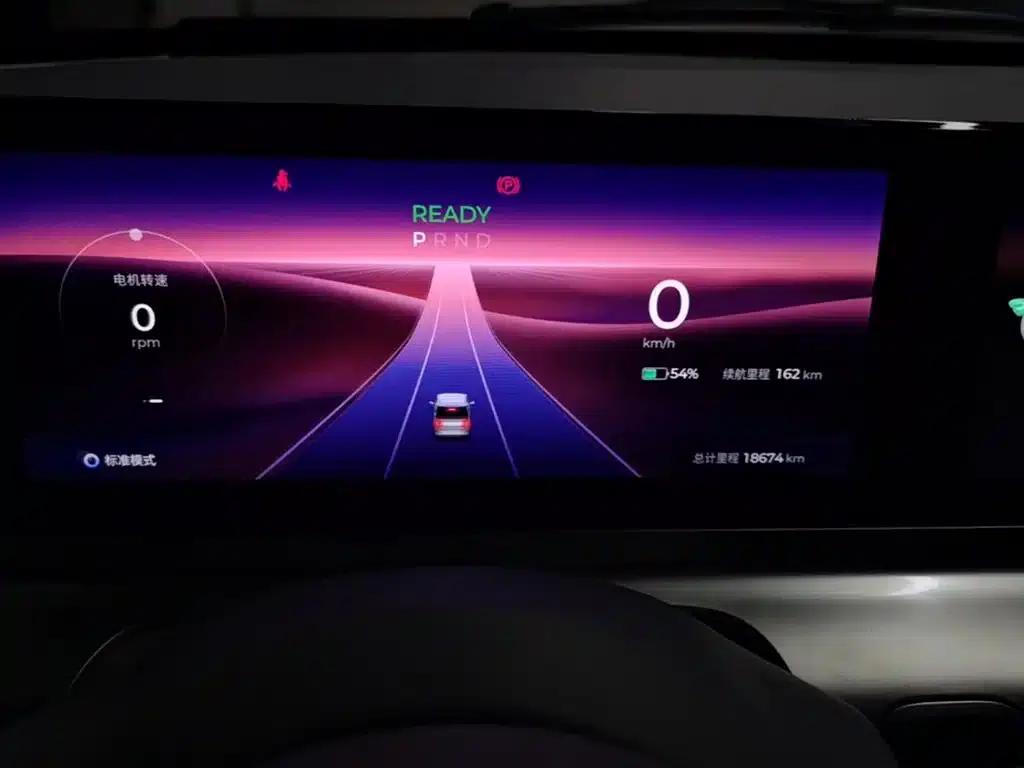 Wuling Air ev Clear Sky 2023 Model, Four-Seat - Advanced Edition — миниатюра 12