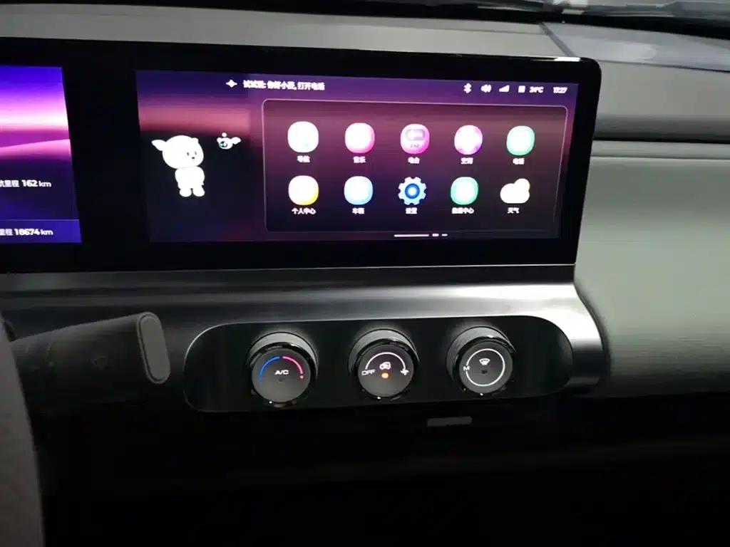 Wuling Air ev Clear Sky 2023 Model, Four-Seat - Advanced Edition — миниатюра 13