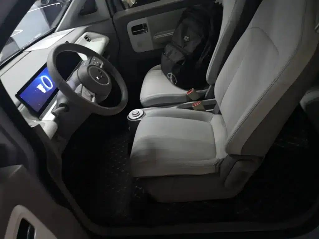 Wuling Air ev Clear Sky 2023 Model, Four-Seat - Advanced Edition — миниатюра 15