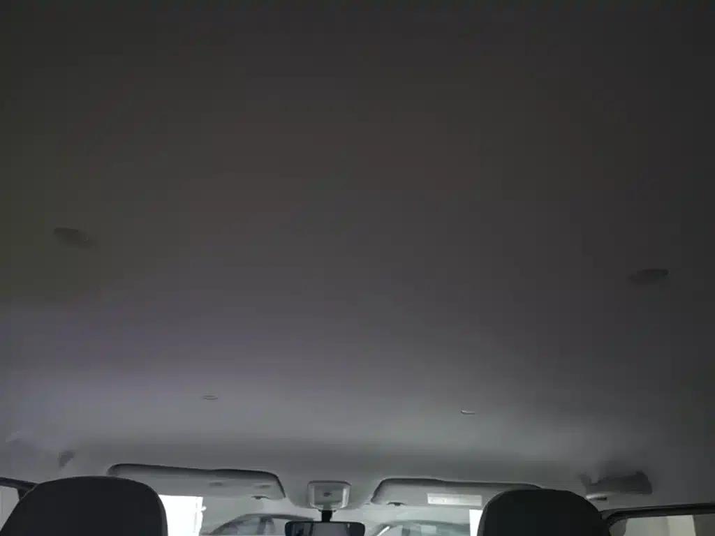 Wuling Air ev Clear Sky 2023 Model, Four-Seat - Advanced Edition — миниатюра 18