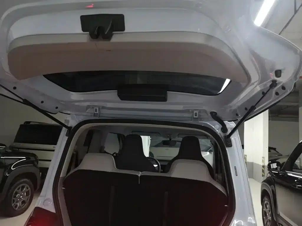 Wuling Air ev Clear Sky 2023 Model, Four-Seat - Advanced Edition — миниатюра 19