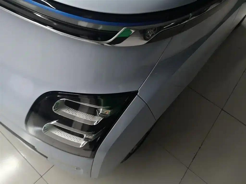 Wuling Air ev Clear Sky 2023 Model, Four-Seat - Advanced Edition — миниатюра 24