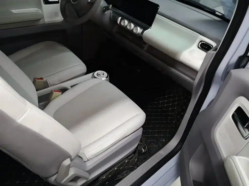 Wuling Air ev Clear Sky 2023 Model, Four-Seat - Advanced Edition — миниатюра 25