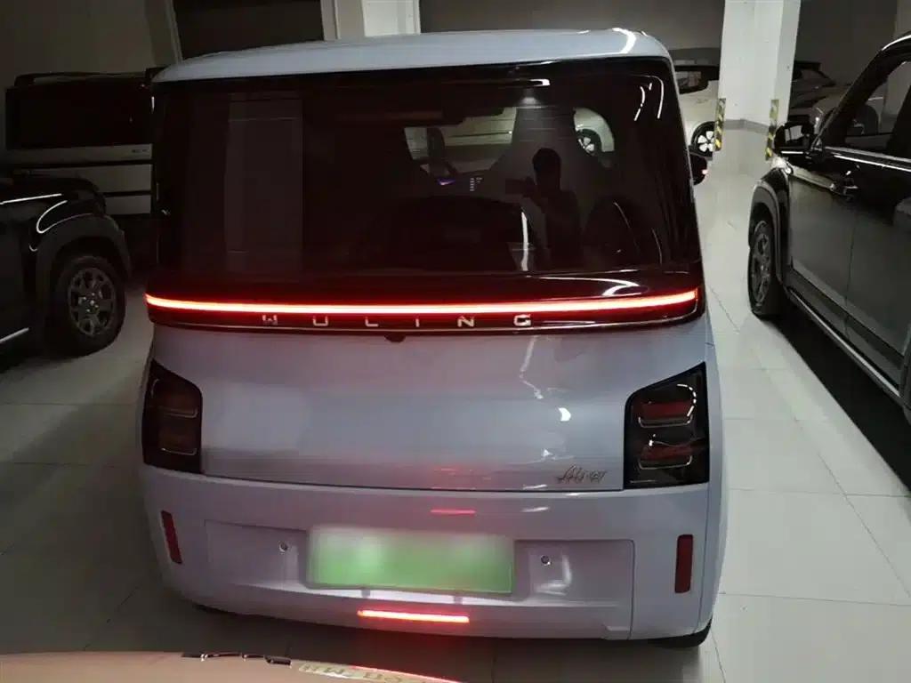 Wuling Air ev Clear Sky 2023 Model, Four-Seat - Advanced Edition — миниатюра 6