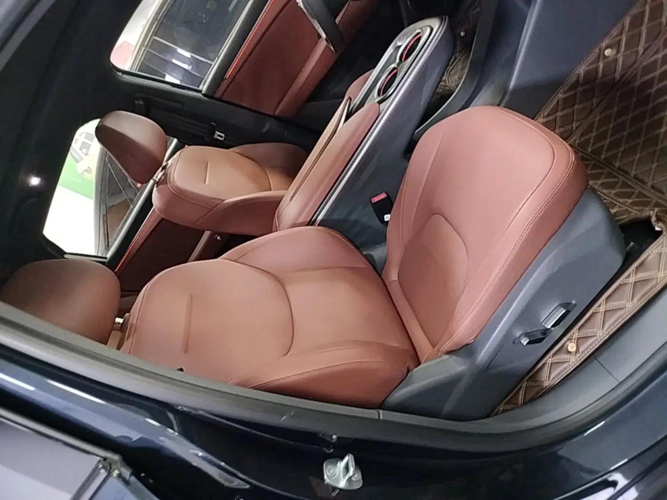 ARCFOX Alpha T5 2026 Model Range-Extended 1215 Yuanjing Smart Driving Version — миниатюра 23