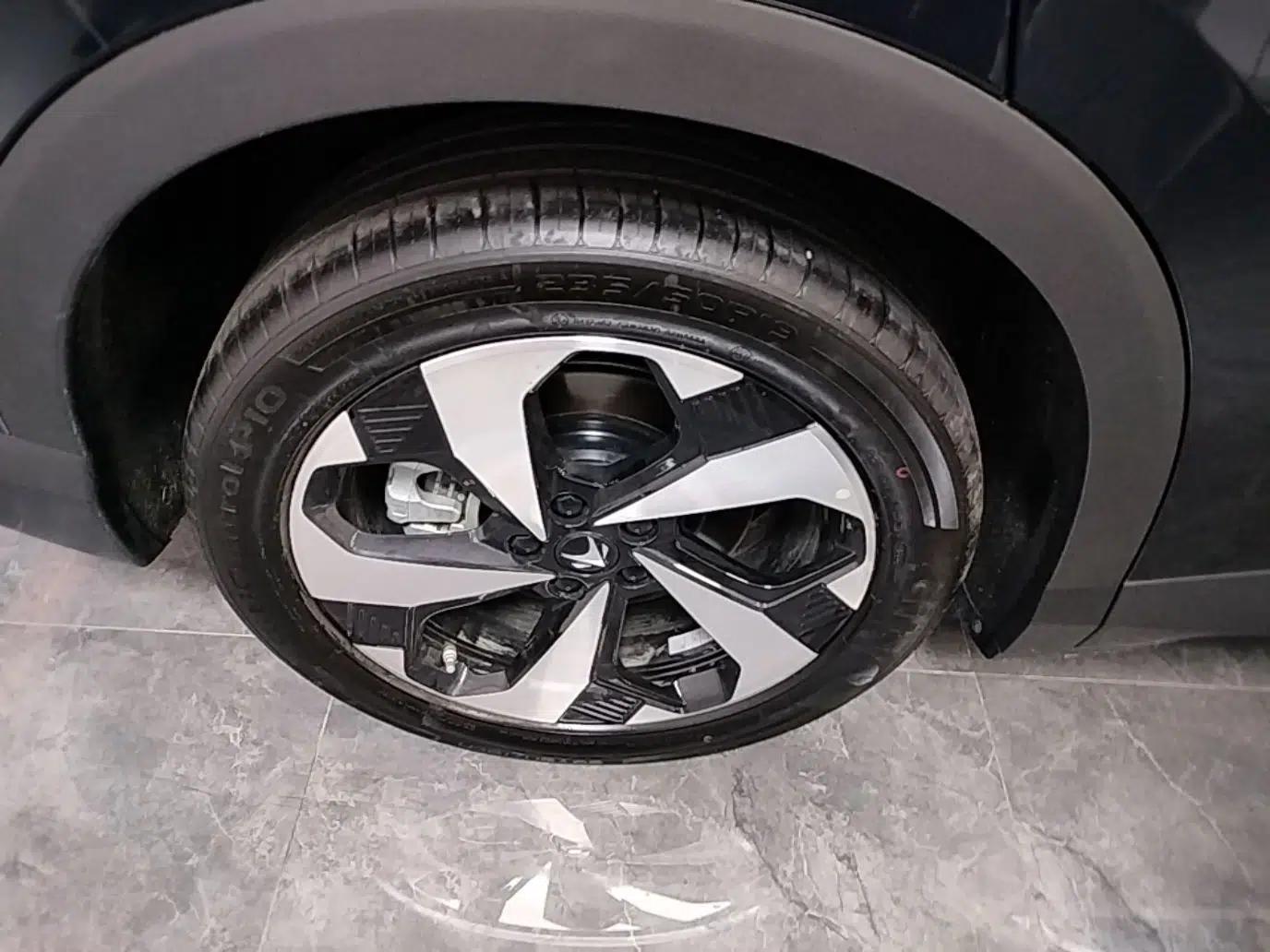 ARCFOX Alpha T5 2026 Model Range-Extended 1215 Yuanjing Smart Driving Version — миниатюра 10