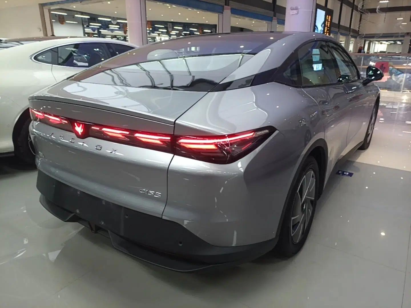 ARCFOX Alpha S5 2024 560PRO 185kW — миниатюра 4