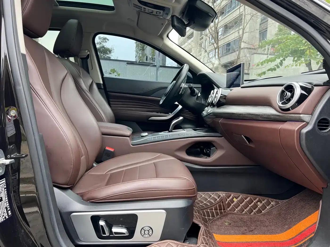 Weipai VV7 New Energy 2020 PHEV 2.0T Flagship Edition — миниатюра 12