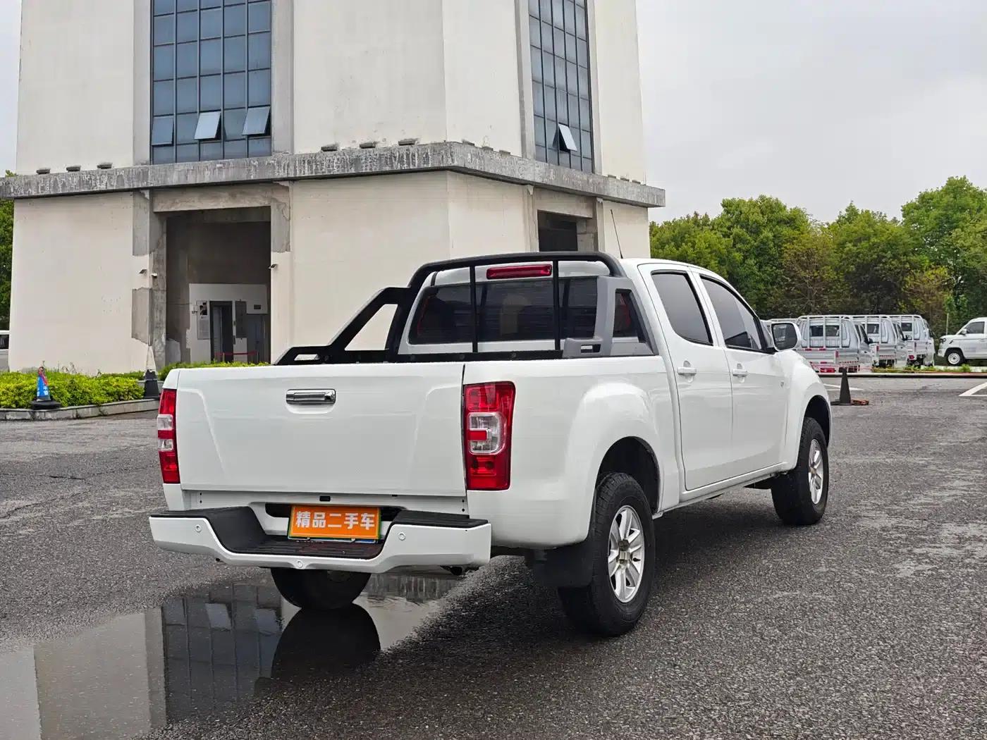 RE-MAX 2018 2.8T Classic Edition 2WD Luxury Model with Extended Cargo Box JE493ZLQ5F — миниатюра 6
