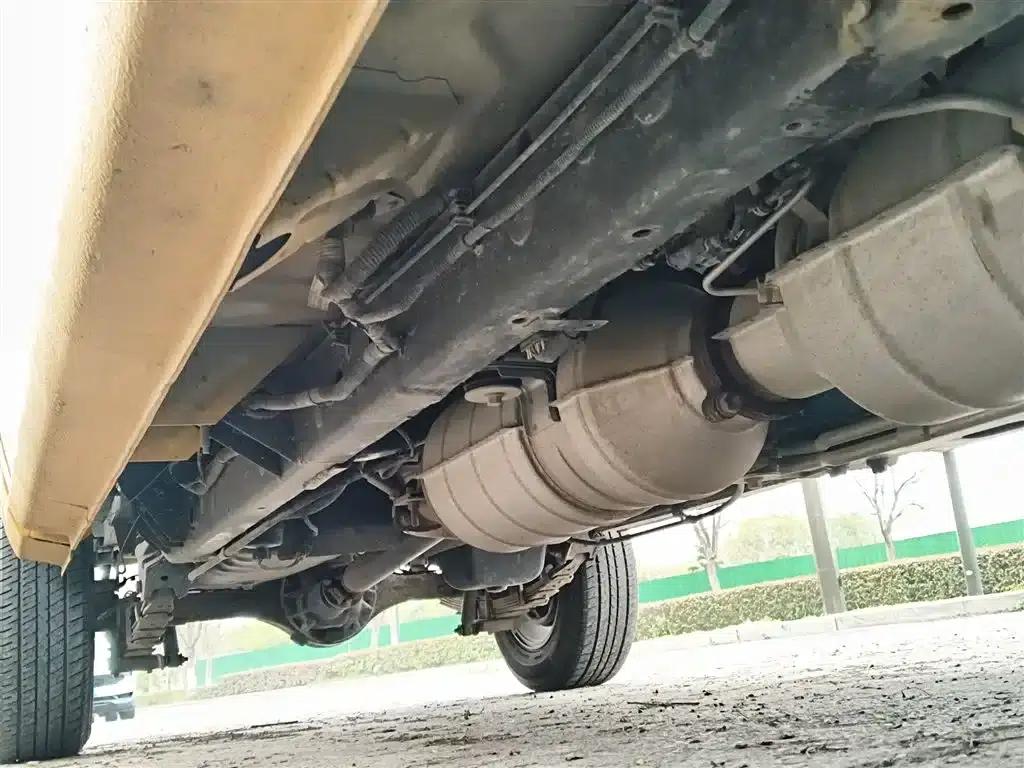 Qingling Isuzu T17 2021 Model 3.0T Diesel Two-Wheel Drive Flatbed Truck with Extended Wheelbase 4KH1CT6H1 — миниатюра 16