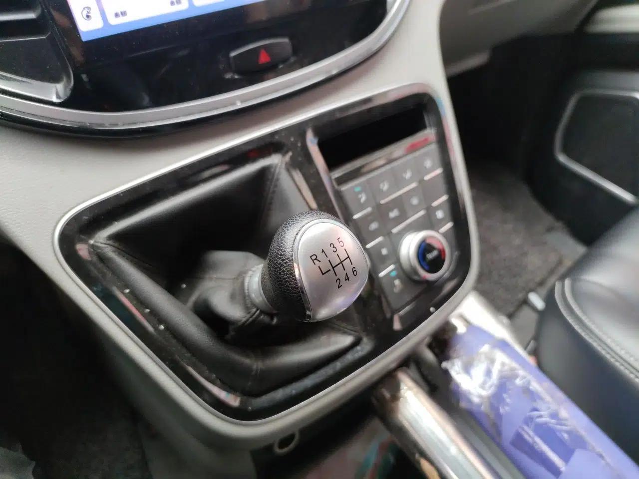 JAC Refine M4 2017 2.0T Manual Comfort Version — миниатюра 15