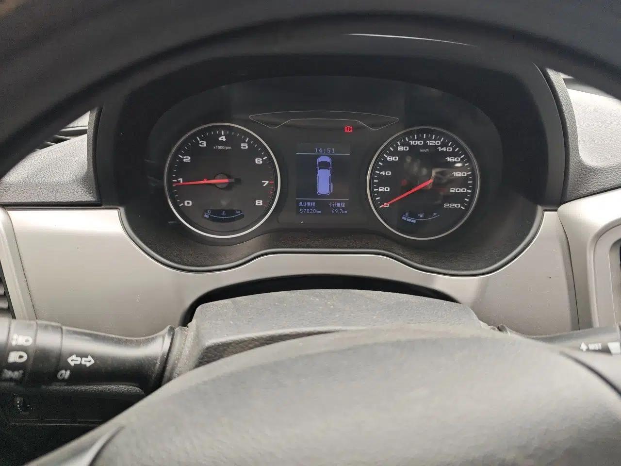JAC Refine M4 2018 2.0L Manual Express Version — миниатюра 12