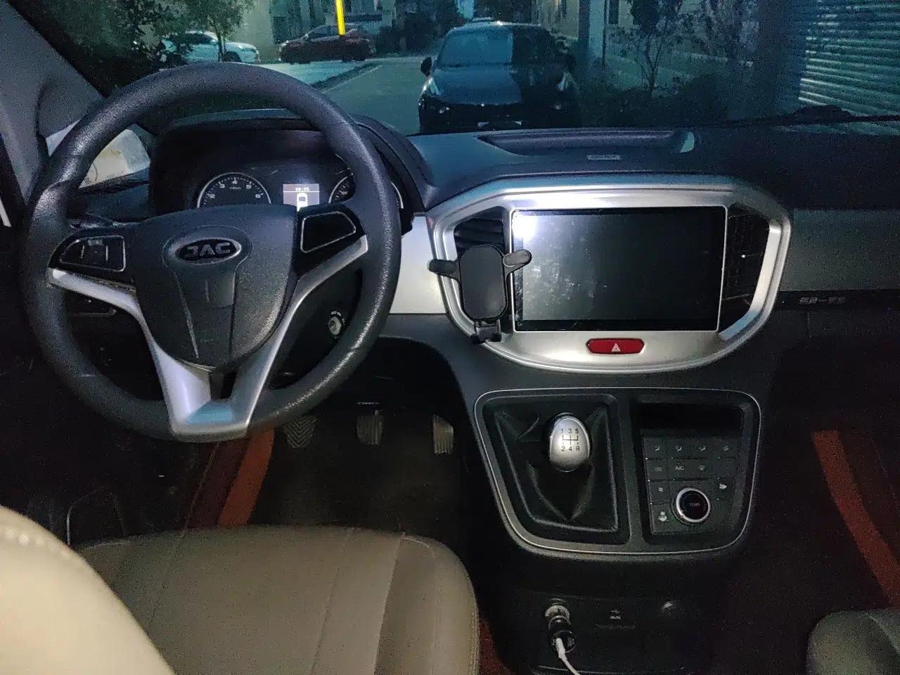 JAC Refine M4 2019 Business & Travel Series 2.0L Manual Speed Edition China VI Standard — миниатюра 10