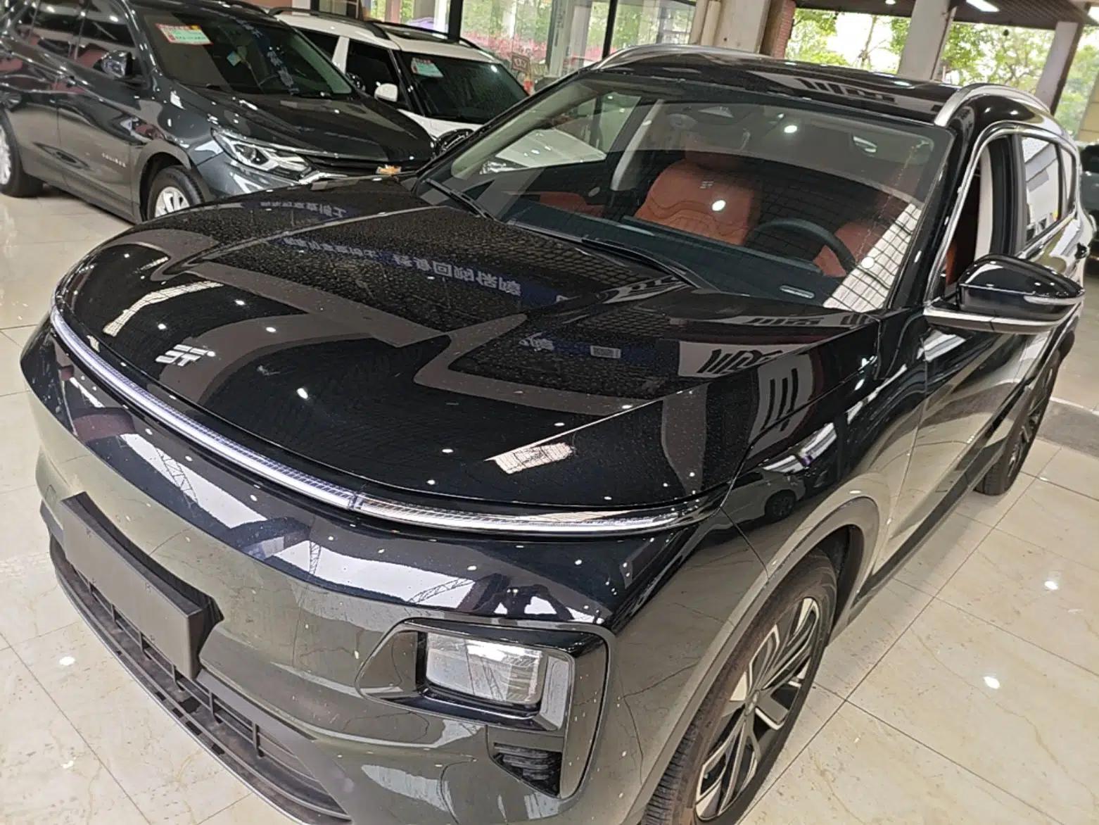 JETOUR Shanhai L7 2024 1.5T 120km MAX 5-Seater — миниатюра 1