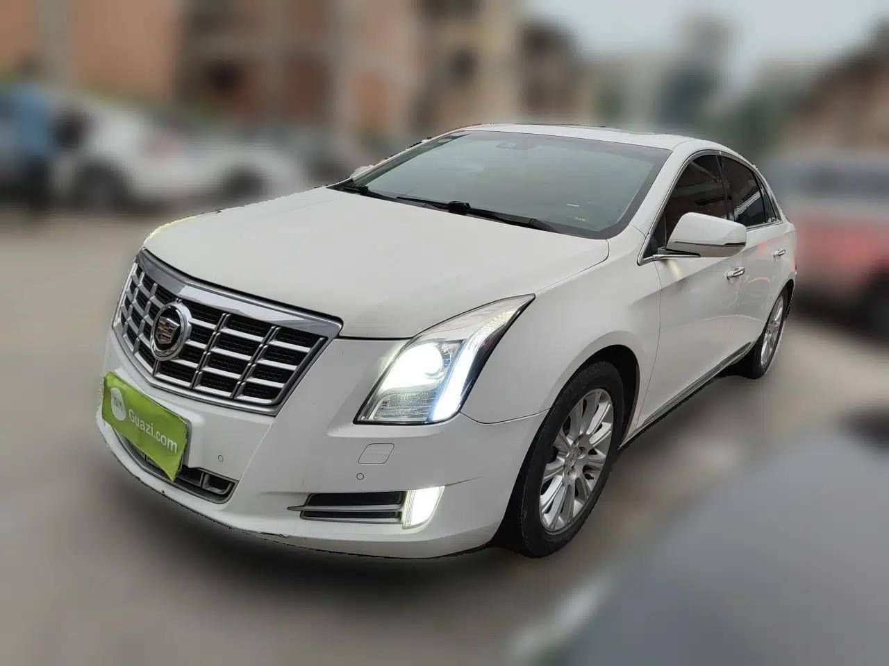Cadillac XTS 2013 28T Luxury Model — миниатюра 1