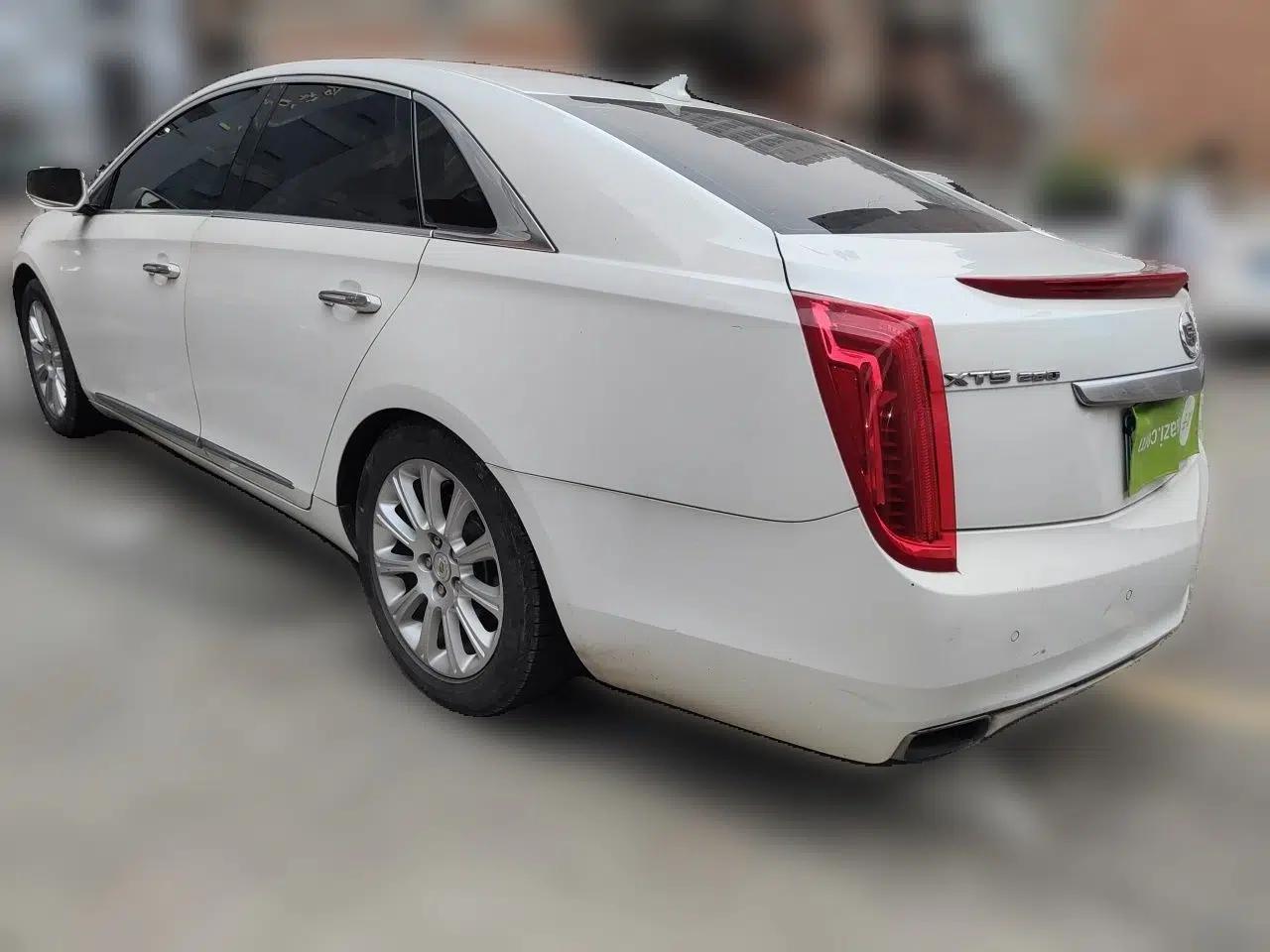 Cadillac XTS 2013 28T Luxury Model — миниатюра 4