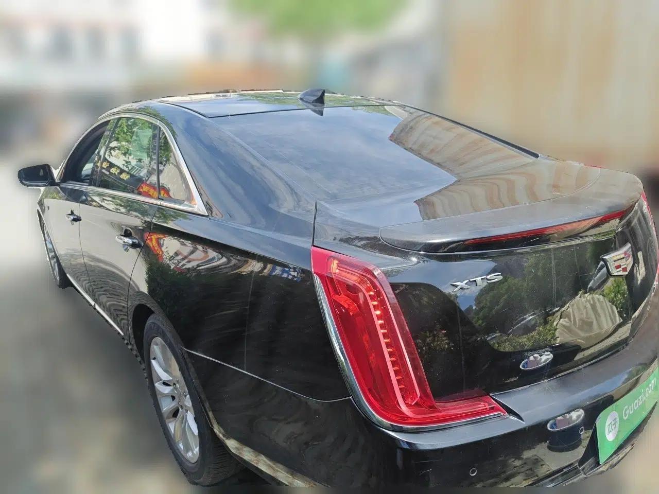 Cadillac XTS 2018 28T Elite Edition — миниатюра 4