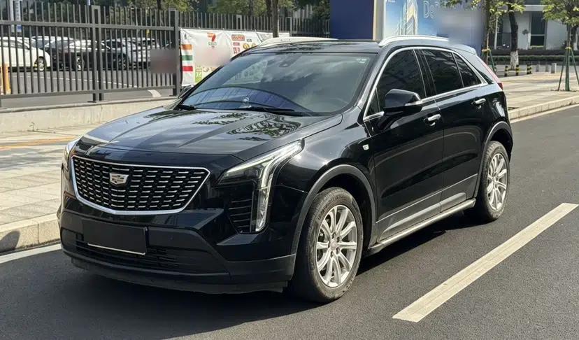Cadillac XT4 2022 28T Two-Wheel Drive Fashion Edition — миниатюра 1