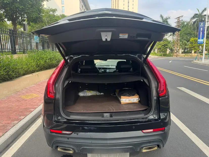 Cadillac XT4 2022 28T Two-Wheel Drive Fashion Edition — миниатюра 15