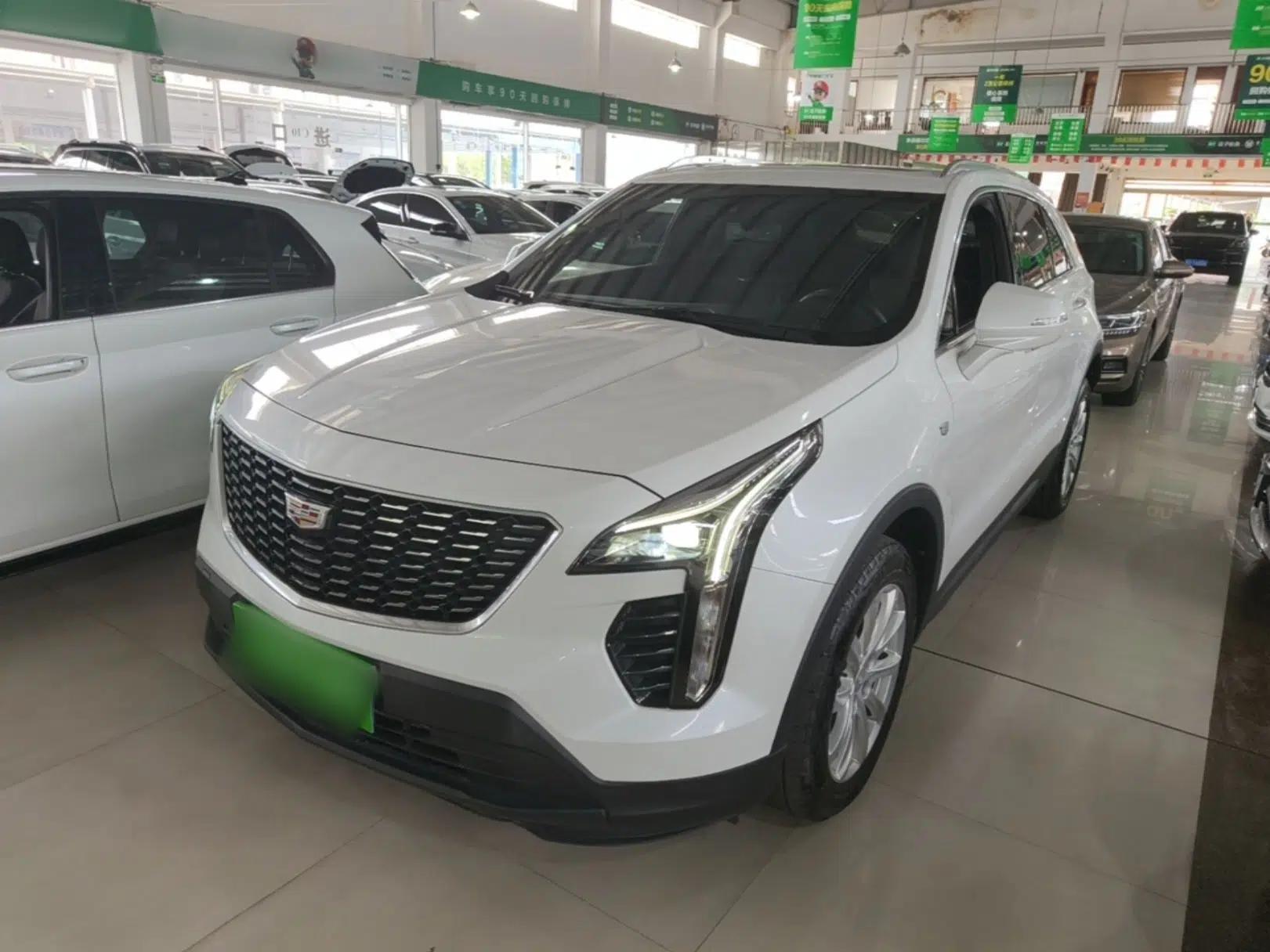 Cadillac XT4 2022 28T Two-Wheel Drive Fashion Edition — миниатюра 1